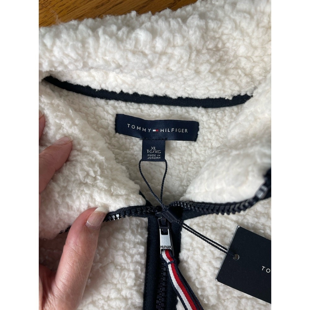 Tommy Hilfiger White Fuzzy Zip-Up Sweatshirt Size XL New! - Picture 5 of 8